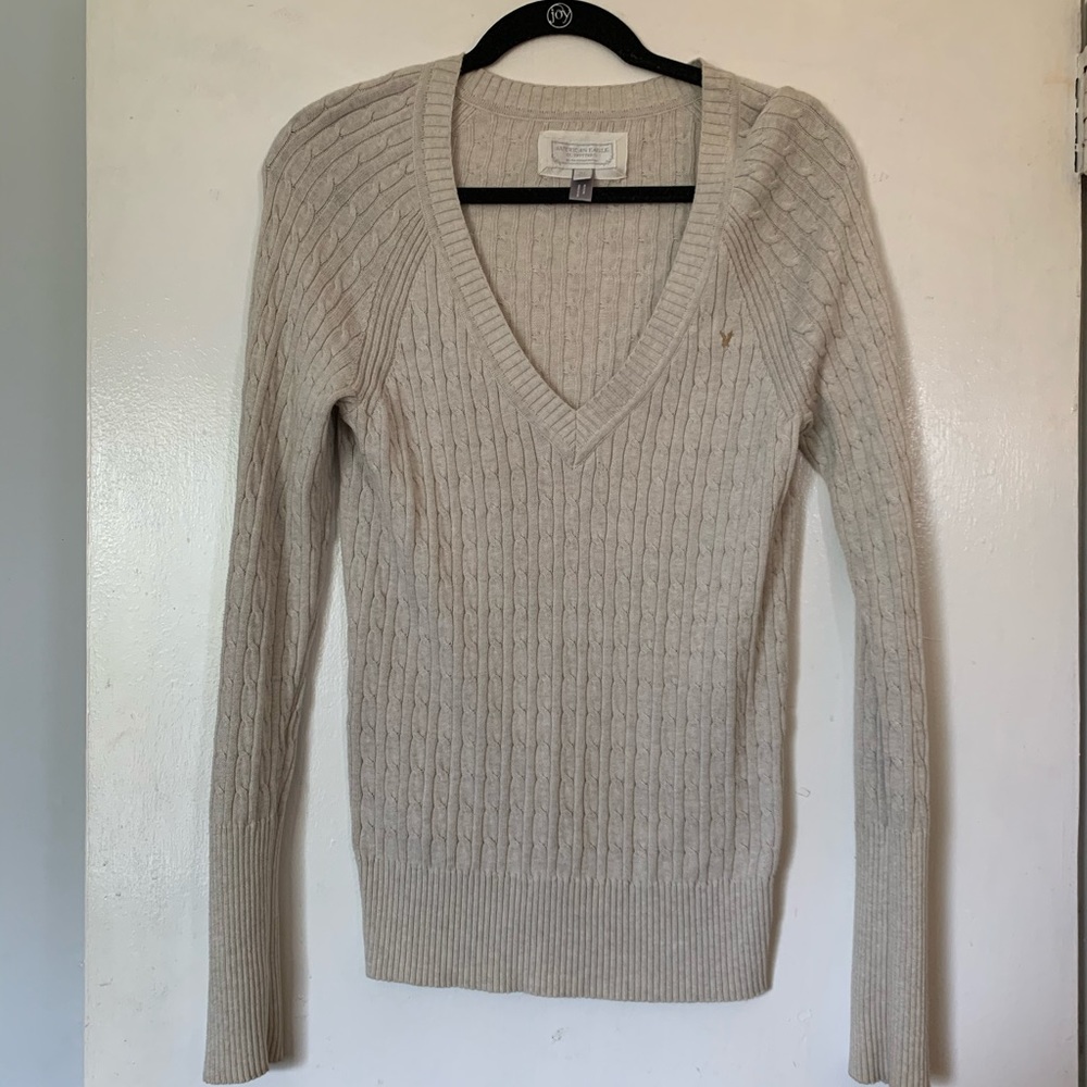 American Eagle XL grey v-neck sweater